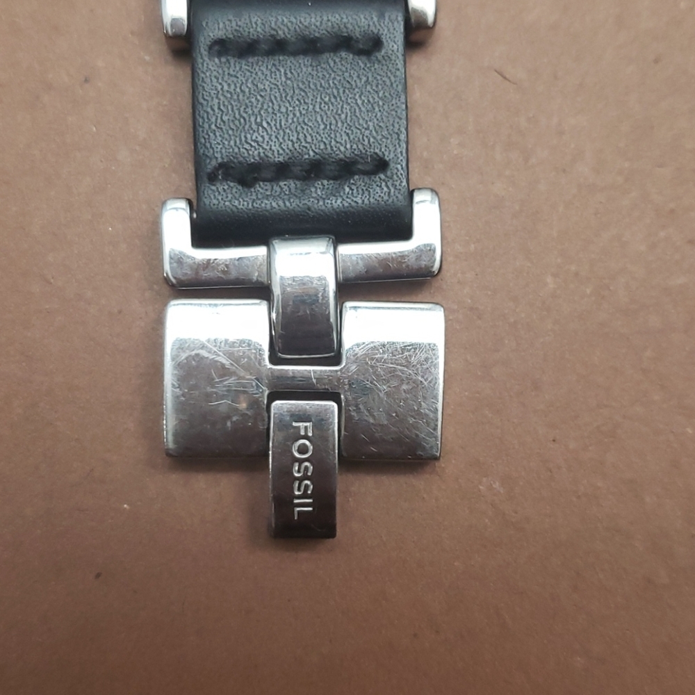 Fossil Watch - Picture 4 of 7